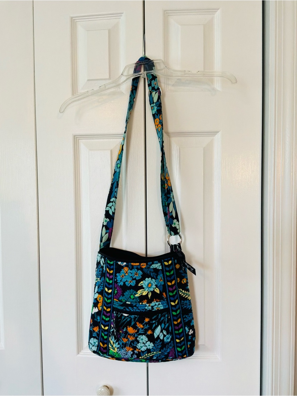Vera Bradley Hipster Crossbody Bag Midnight Blues Floral Purse Black Lining